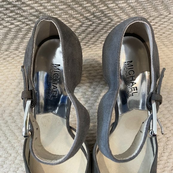 Michael Kors suede platform pumps, size 8 - Picture 2 of 4